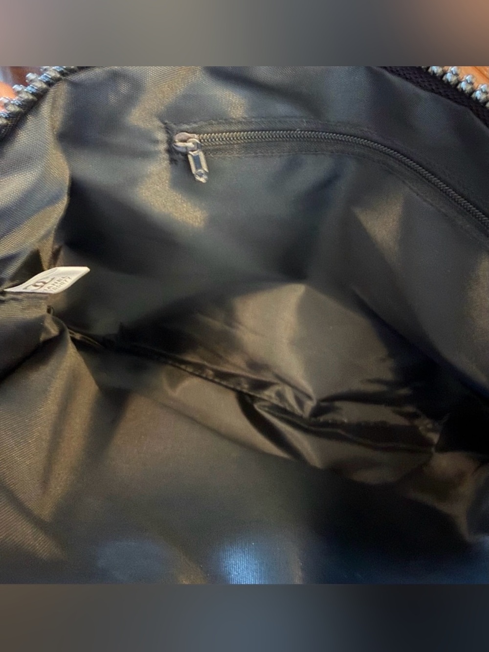 CHANEL Cosmetic/Beauty Bag GWP VIP item - Picture 3 of 3